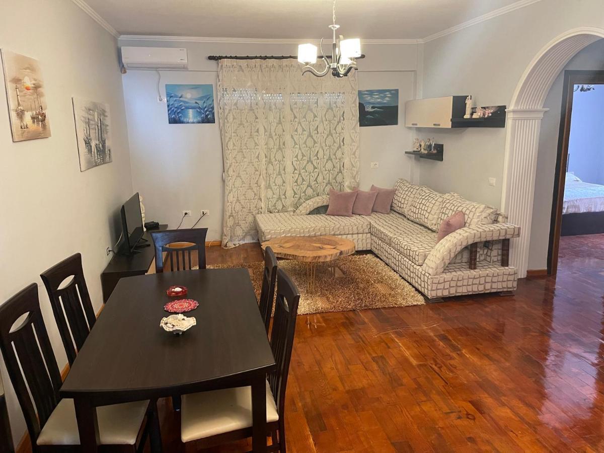 Oni'S Apartments Саранда Экстерьер фото